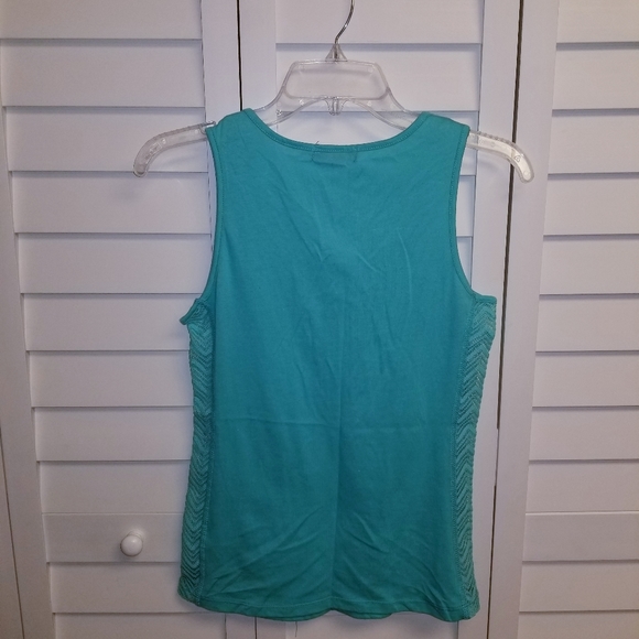 Top - Picture 2 of 3